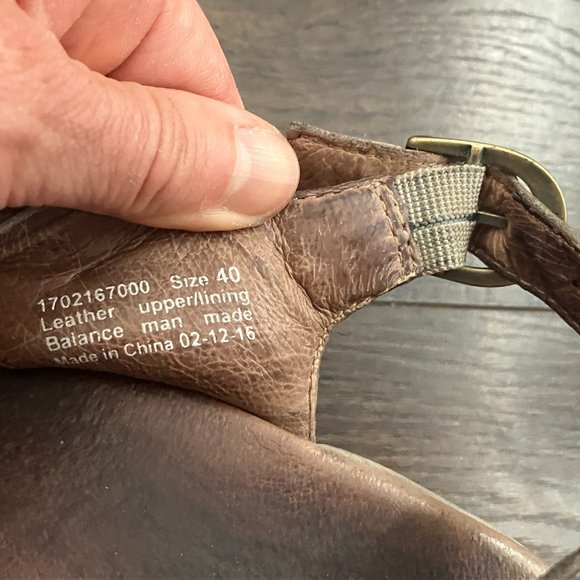 Dansko Ladies Sandals - Used - Picture 3 of 3